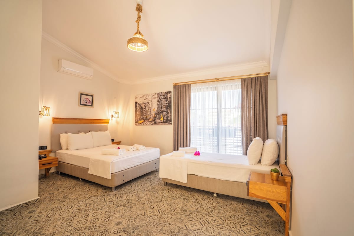 Superior Triple Room