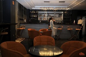 Bar (en la propiedad)