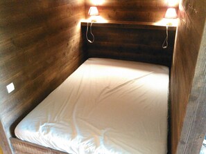 1 slaapkamer, een kluis op de kamer, wifi