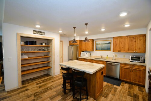 Walter Lake Area, Reduced Nightly Rate