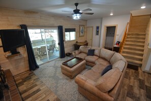 Smart TV, fireplace - Walter Lake Area, Reduced Nightly Rate (Bass Lake)