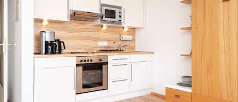 Fridge, microwave, oven, coffee/tea maker