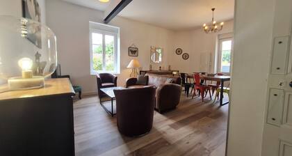Maison rénovée avec jardin, piscine chauffée et spa, proche plages vendéennes, idéal pour familles