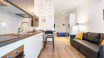 Ofen, GeschirrspĂŒler, Toaster