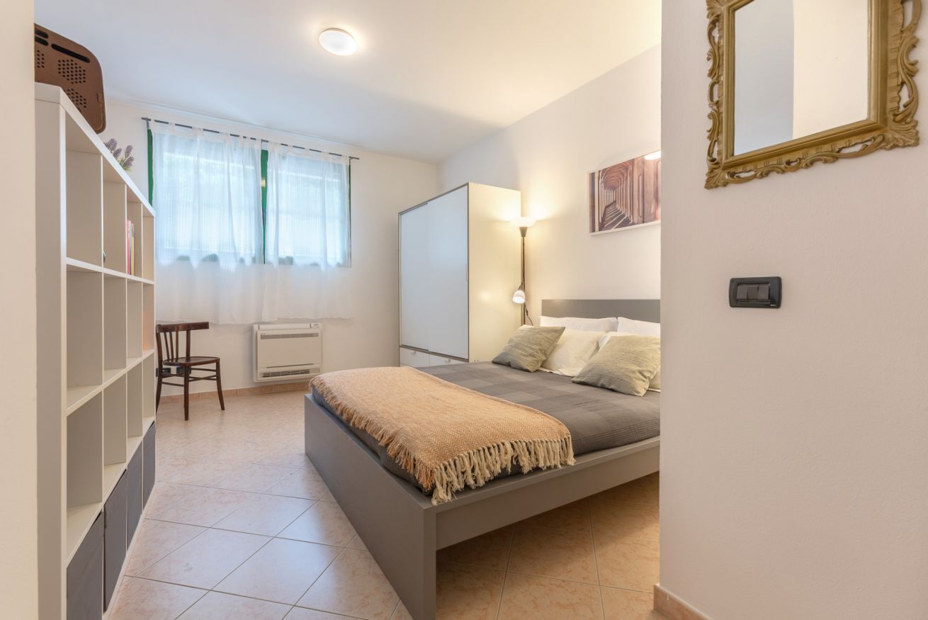 1 bedroom, iron/ironing board, Internet