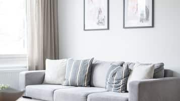 City Apartment | Living area | 32-inch LED TV with cable channels, TV