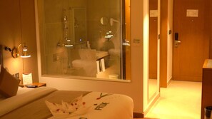 Bathroom shower - Pride Hotel Udaipur (Udaipur)