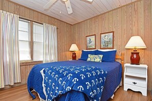 3 bedrooms, desk, iron/ironing board, WiFi