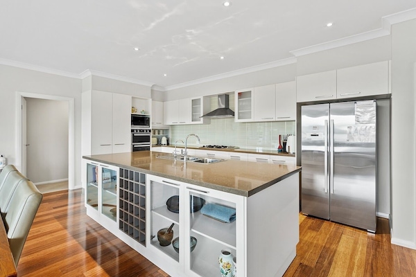 Designer kitchen with all the modern appliances