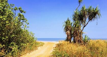 SUNSETS @ DUNDEE Overlooking the water
