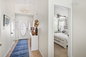 4 Schlafzimmer, Bügeleisen/Bügelbrett, kostenloses WLAN, Bettwäsche