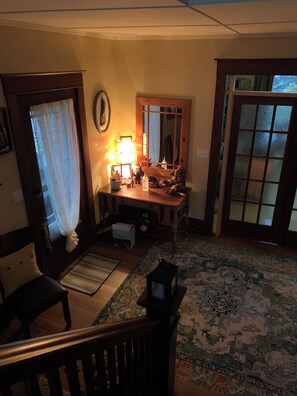 Interior entrance - The York House (Fort Erie)