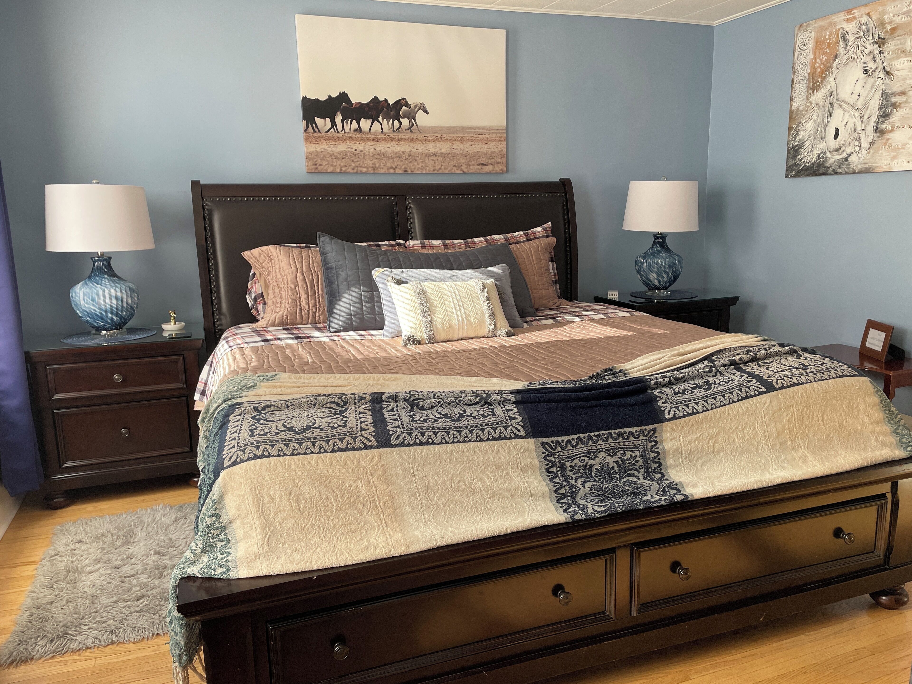 Habitación doble Deluxe, vista al jardín | Sábanas de algodón egipcio, ropa de cama de alta calidad y escritorio 