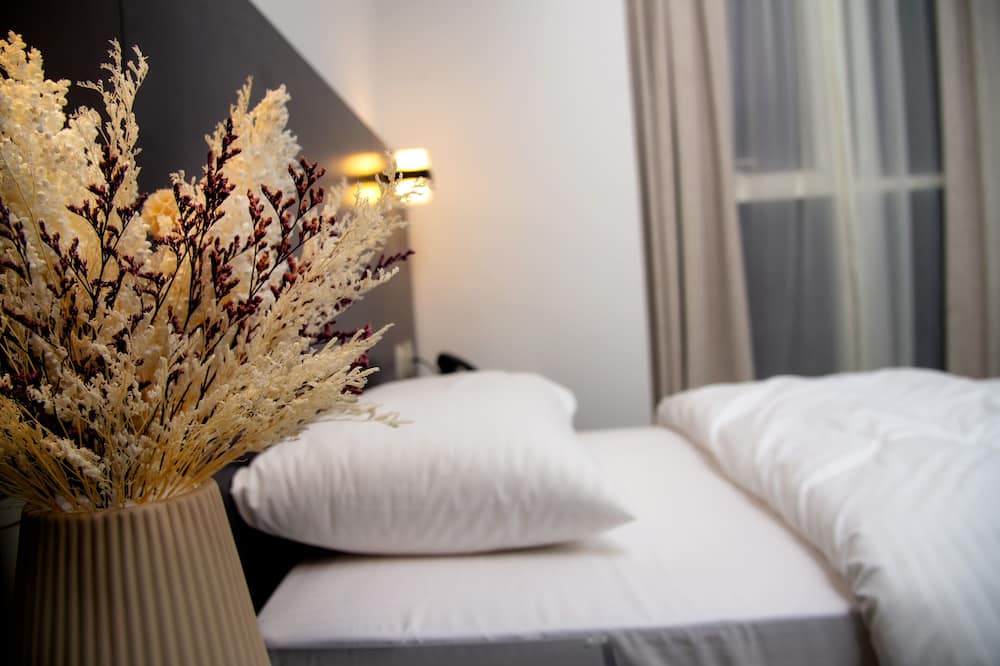 Garden City Hotel