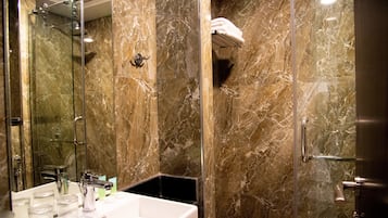 Standard Single Room | Bathroom