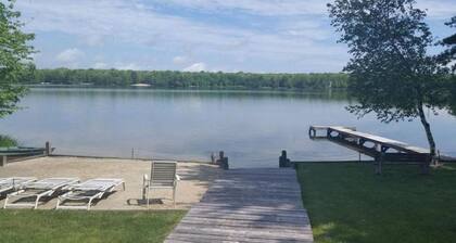 Spacious Mountain Home with Fireplace, Game Room in Bear Creek Lake Community!