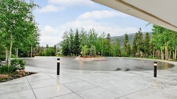 Condo, 2 Bedrooms | View from property