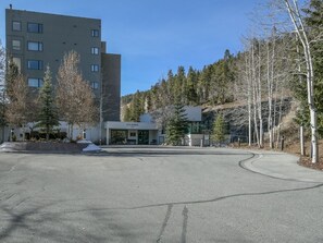 Condo, 2 Bedrooms | Exterior