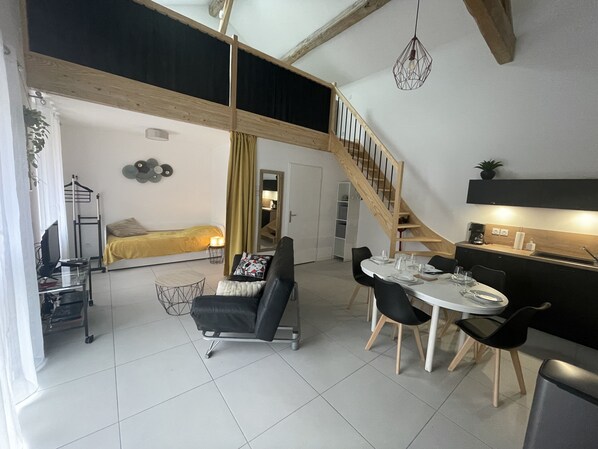 2 sovrum, strykjärn/strykbräda, gratis wi-fi och sängkläder