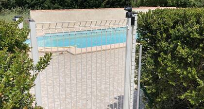 Gite Gardenia with a communal swimming pool