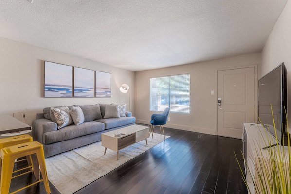 Televisio, työhuone