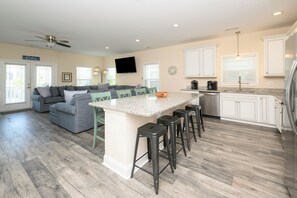 Interior - 7 BR Walk to the Beach House with a Heated Private Pool! Sea Star (Surfside Beach)
