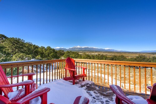 Book NOW for Summer and Fall Events! In Mountains, 5 mins from Downtown Salida!