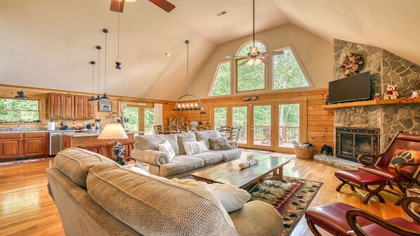 Smart TV, fireplace, DVD player, books