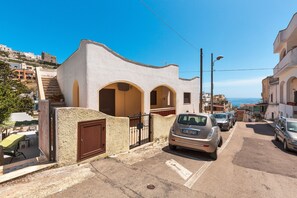 Exterior - Casa Vico Manzoni by BarbarHouse (Castro)