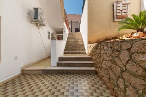 Property grounds - Casa Vico Manzoni by BarbarHouse (Castro)