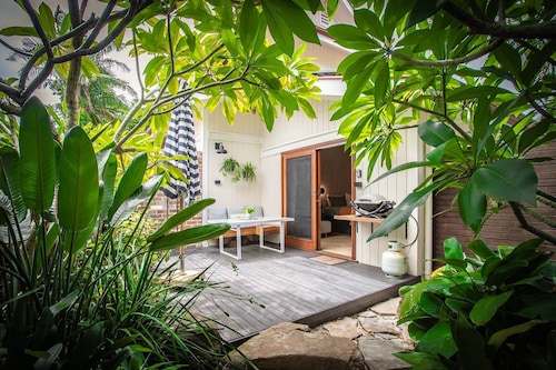 Alcorn Garden-Dog friendly 2 mins walk to beach