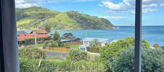 Simpson's Beach - Fantastic View - Beach Home