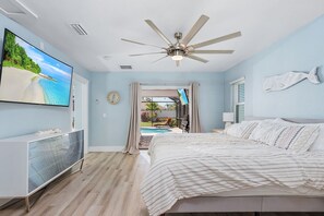 4 Schlafzimmer, Schreibtisch, Bügeleisen/Bügelbrett, Reisekinderbett