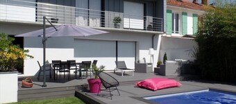 HOUSE with SWIMMING POOL, QUIET AREA NEAR DOWNTOWN LA ROCHELLE