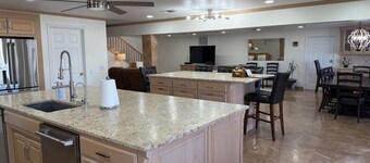 The Grand Oasis!! Entire Home w/ Resort-Style Pool, Hot Tub & Garden Vibes