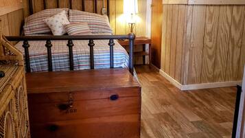 3 dormitorios, tabla de planchar con plancha, wifi gratis y ropa de cama