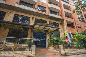 ด้านหน้าที่พัก