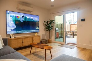 TV connectée, lecteur de DVD, médiathèque, chaîne hi-fi