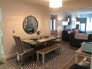 Dining - Waterville Valley Condo - Well Appointed With Mountain Views (Waterville Valley)