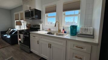Kitchen sink area
