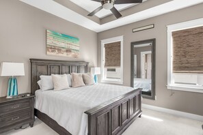 3 chambres, bureau, fer et planche Ă repasser, lit parapluie