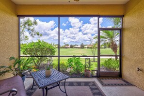 Interior - Beautiful 3Br/2.5Ba Golf Course Townhome w/Bunk Room for the Kids! (Lakewood Ranch)