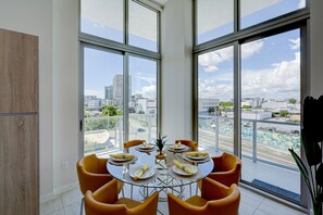 用餐