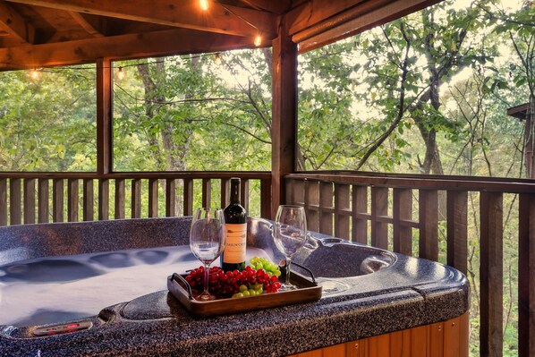 Outdoor spa tub
