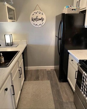 Fridge, microwave, oven, stovetop - Newly Remodeled/ Beautiful Waterfront Condo - 30' dock (Port Clinton)