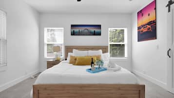 3 chambres, fer et planche à repasser, lit parapluie, Wi-Fi gratuit