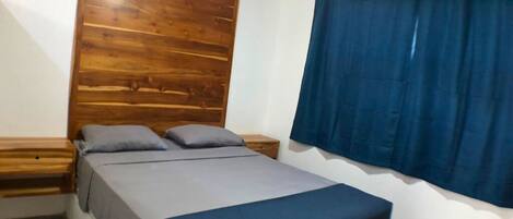 2 Schlafzimmer, Zimmersafe, kostenloses WLAN, Bettwäsche