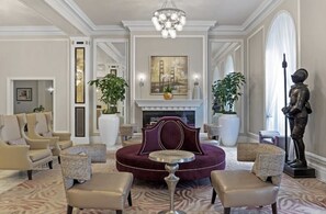 المنشأة من الداخل