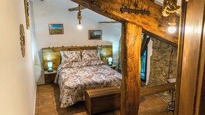 4 chambres, fer et planche à repasser, lit parapluie, Wi-Fi gratuit