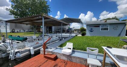 Tiny House Couples Retreat Lake Okeechobee